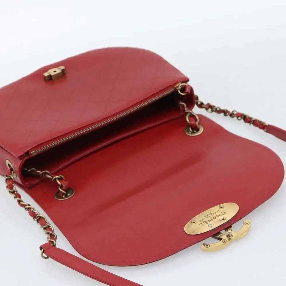 Chanel Calfskin Chain Shoulder Bag Red